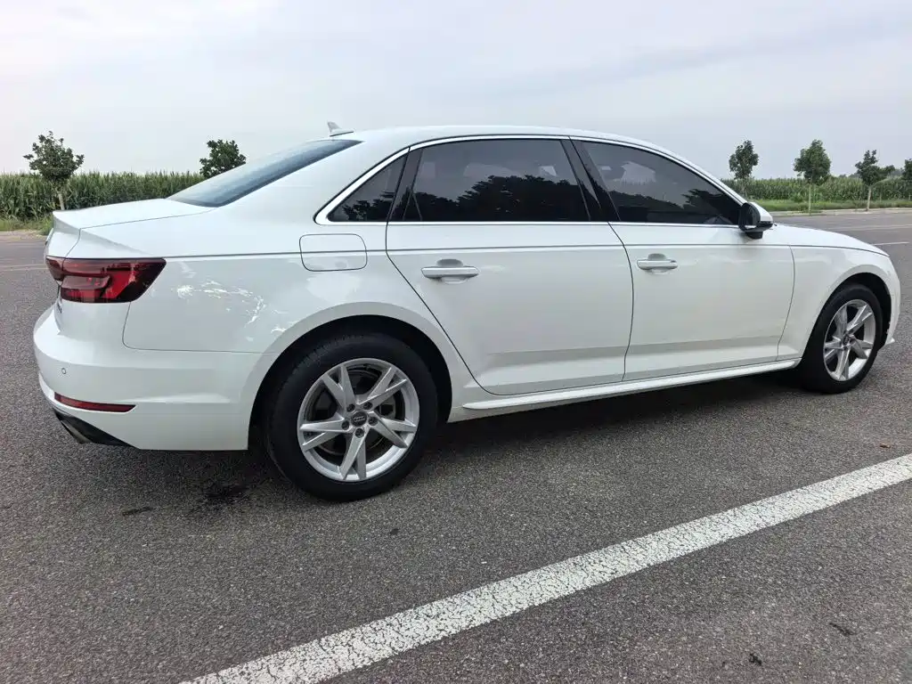 Audi A4L — миниатюра 24
