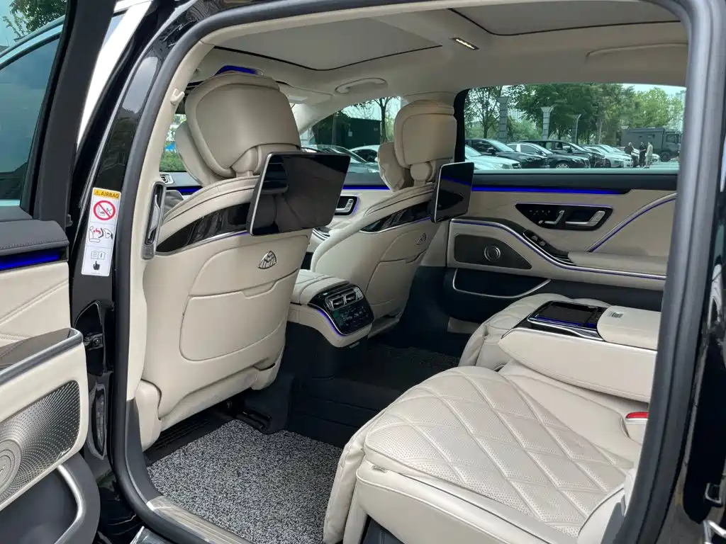 Mercedes-Benz S-Class — миниатюра 13