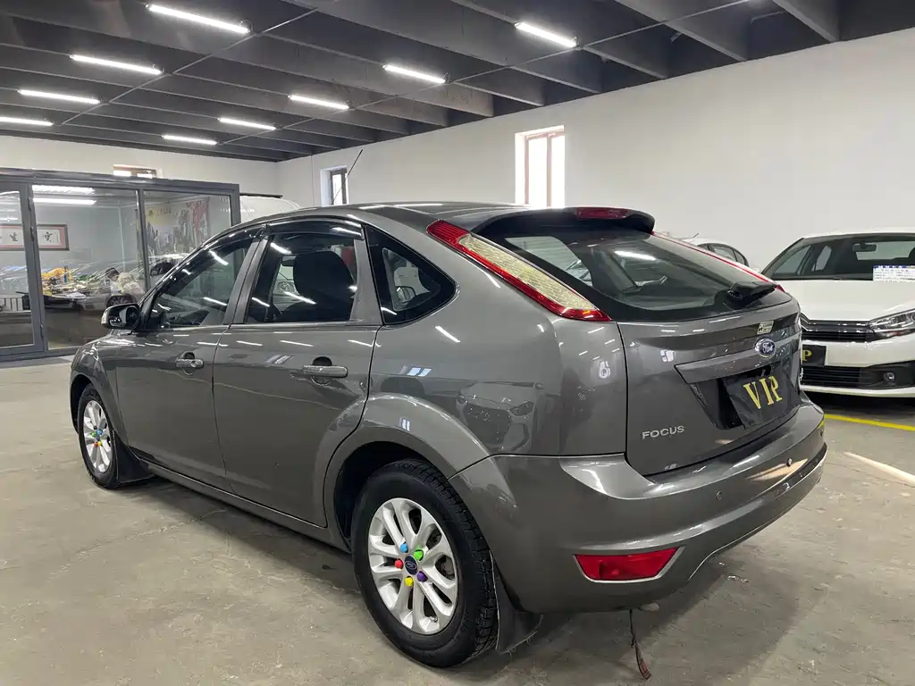 Ford Focus — миниатюра 6