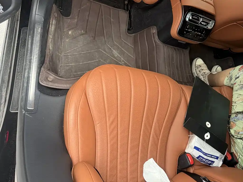 Mercedes-Benz S-Class — миниатюра 6