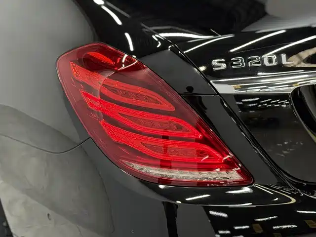 Mercedes-Benz S-Class — миниатюра 12