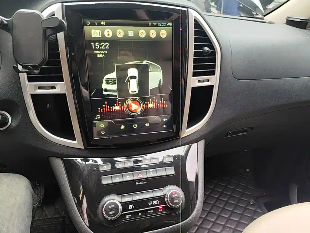 Mercedes-Benz Vito — миниатюра 13