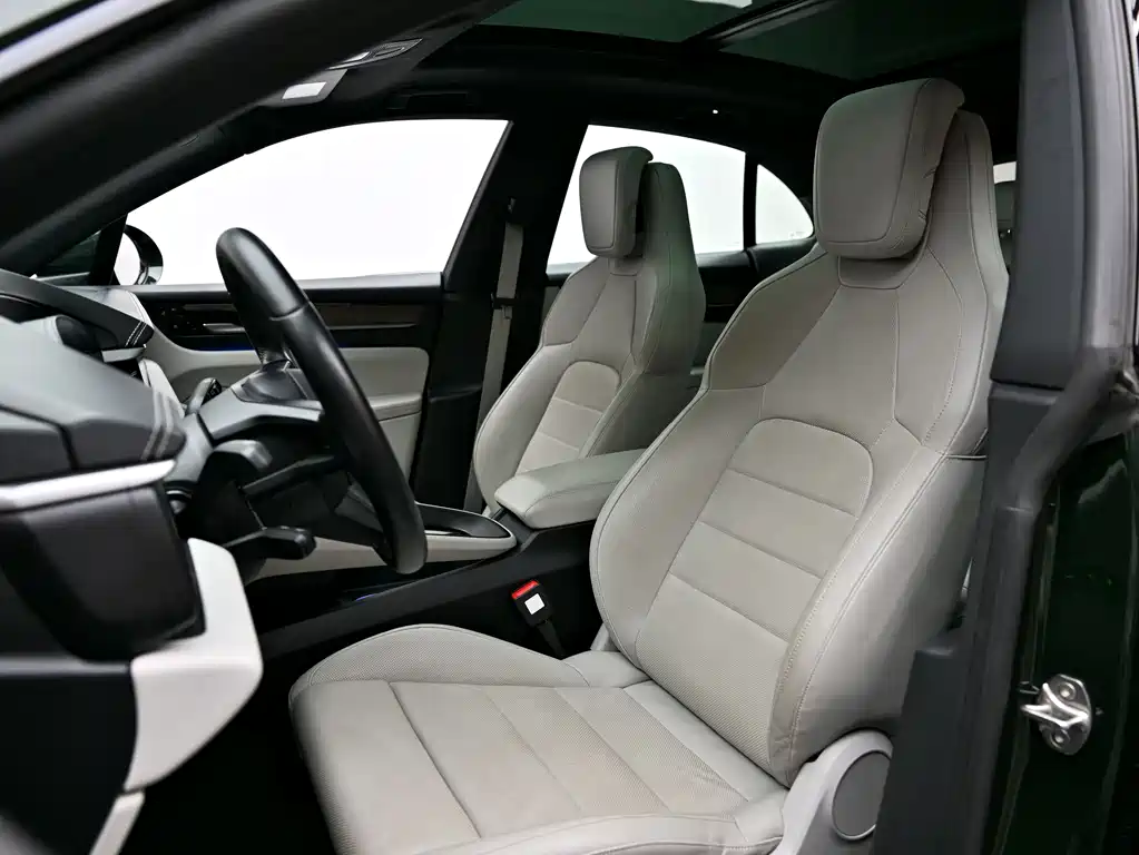 PORSCHE MACAN NEW ENERGY