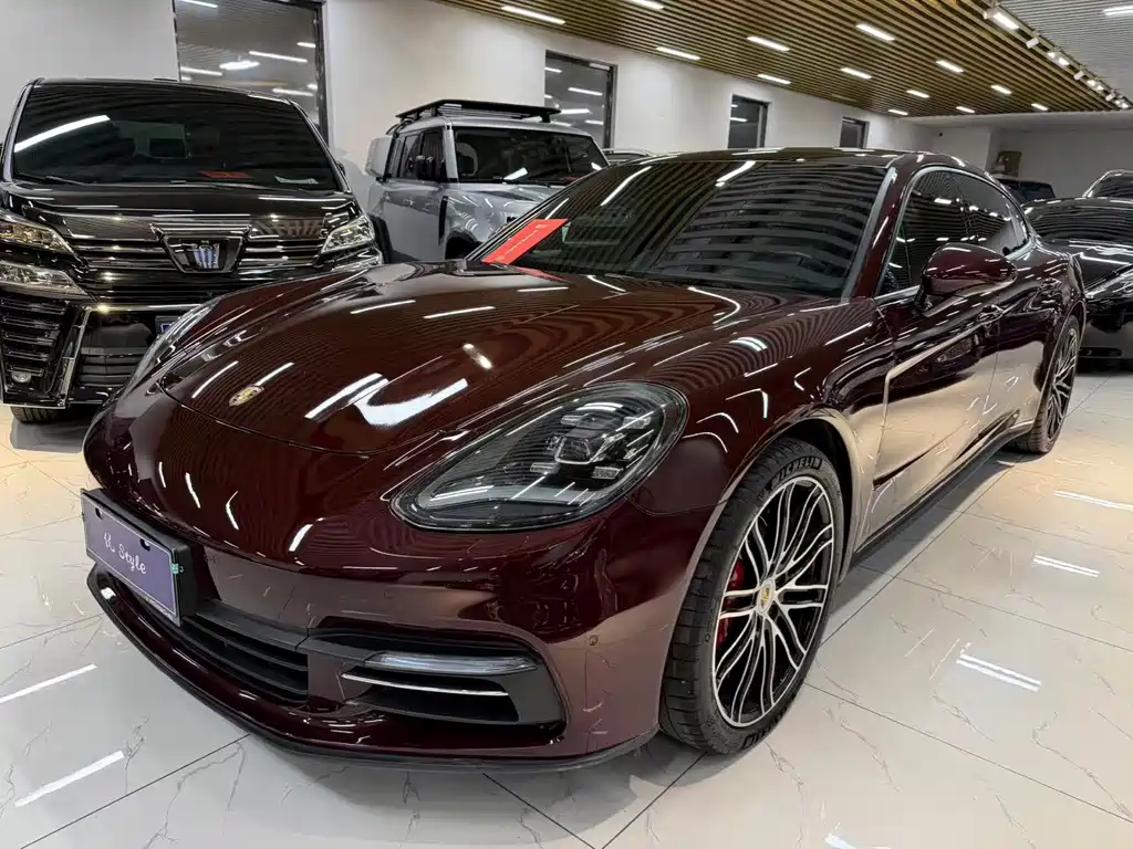Porsche Panamera — миниатюра 2