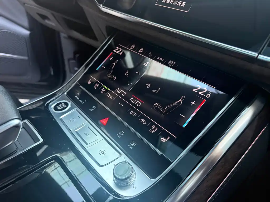 Audi Q7 — миниатюра 13