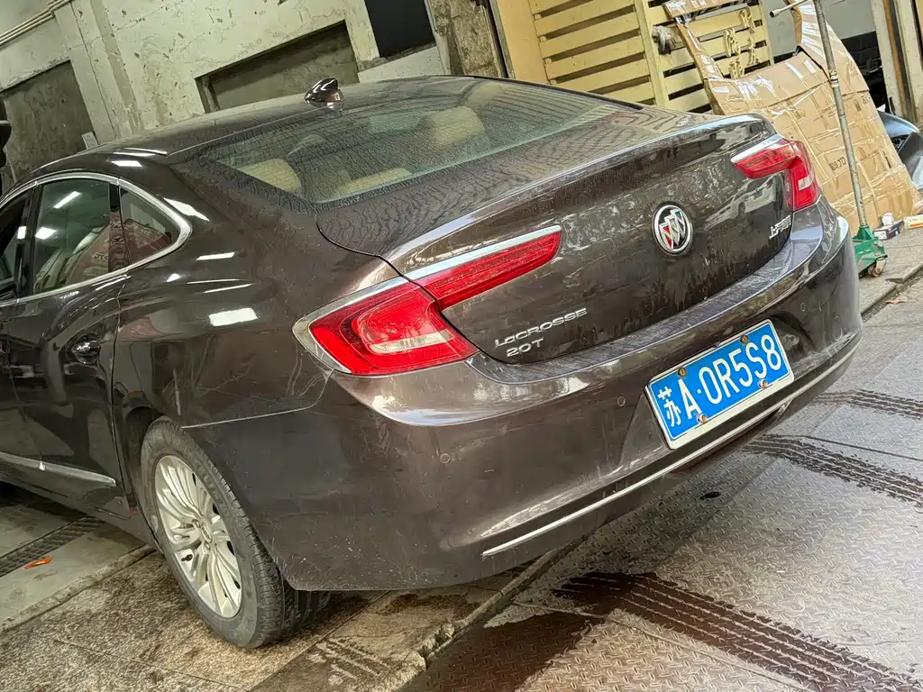 Buick LaCrosse — миниатюра 4