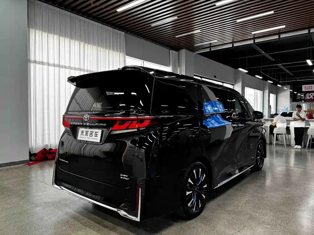 Toyota Vellfire — миниатюра 15