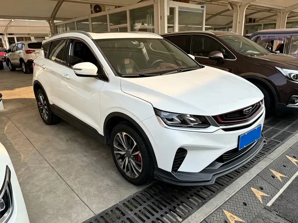 Geely Binyue — миниатюра 3