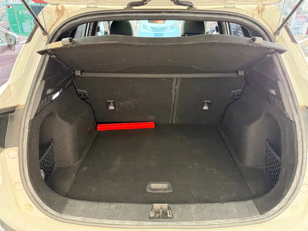 Geely Binyue — миниатюра 11