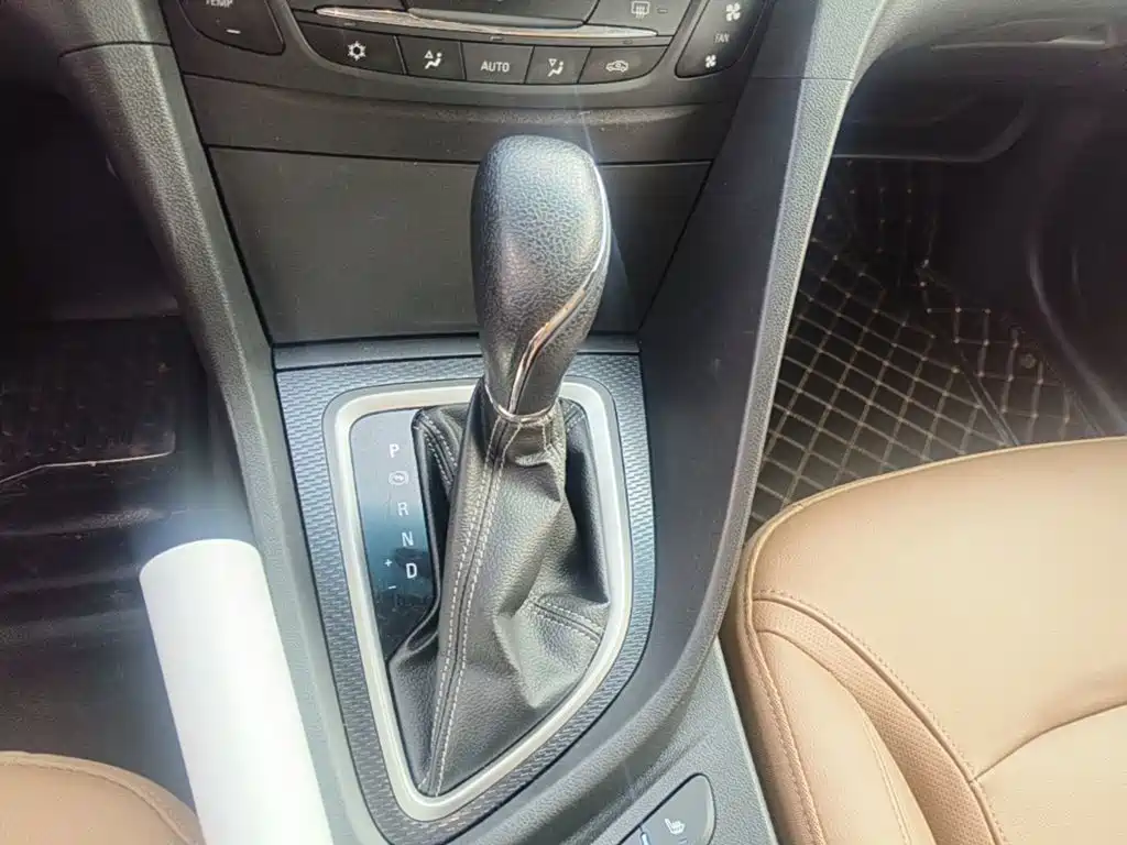 Buick Excelle — миниатюра 14