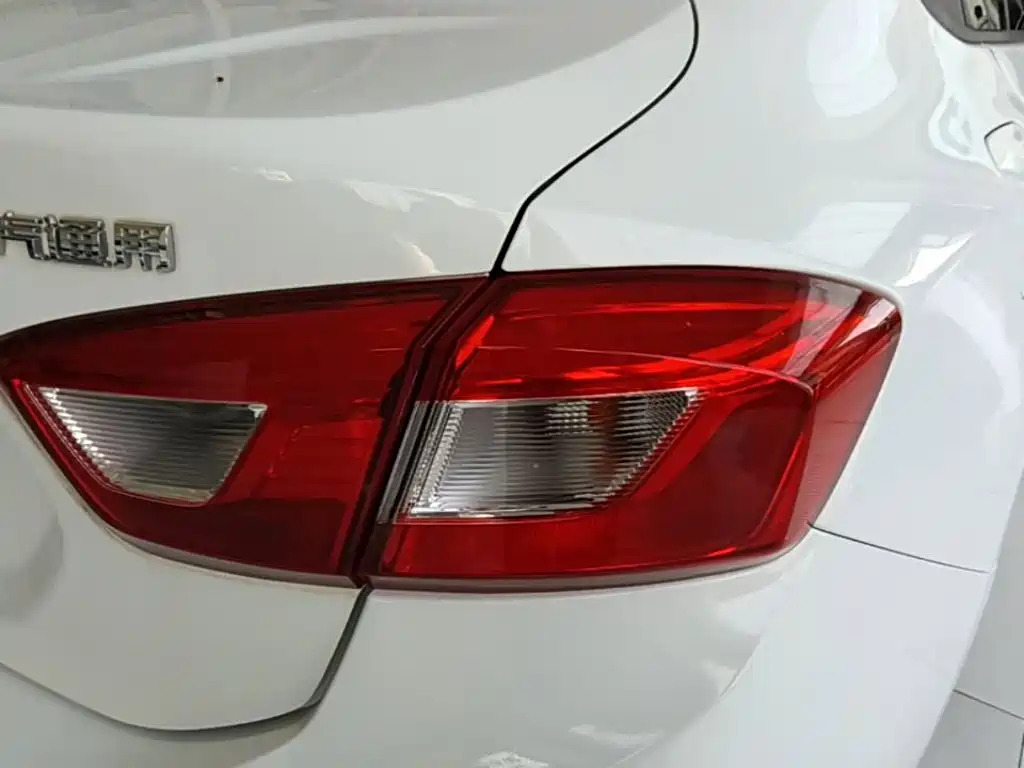 Chevrolet Cruze — миниатюра 8