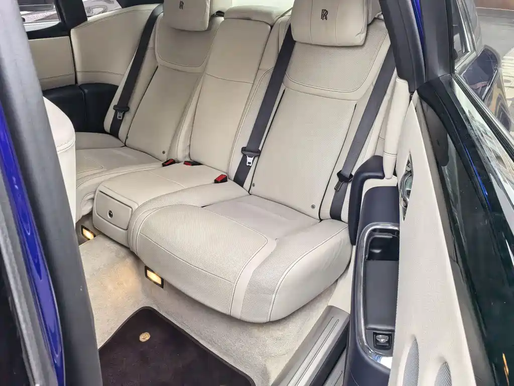 Rolls-Royce Ghost — миниатюра 5