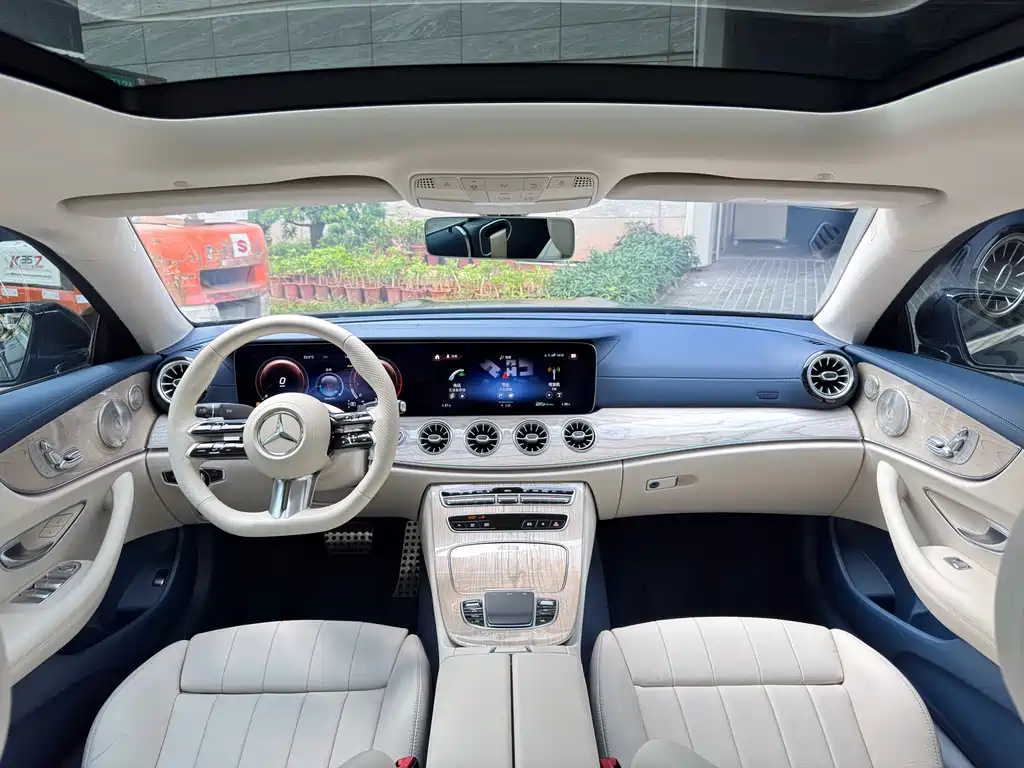 MERCEDES-BENZ E CLASS