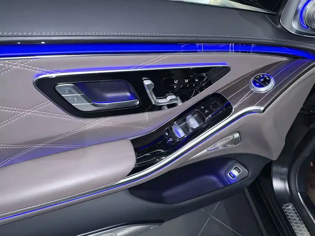 Mercedes-Benz Maybach S-Class S 680 4MATIC Artisan Heart High Edition First Edition Edition, фото 7