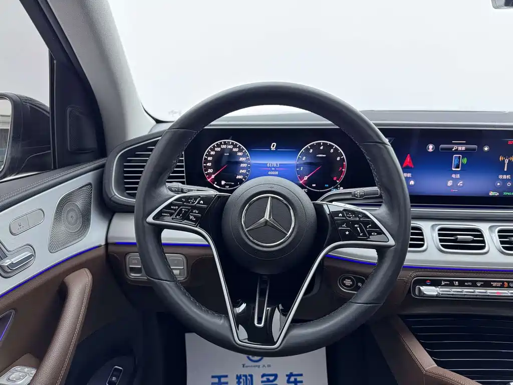 Mercedes-Benz GLE (Import) — миниатюра 2
