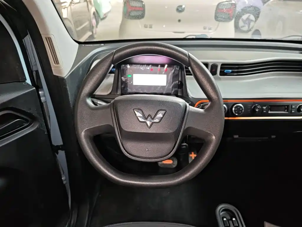 Wuling MINIEV — миниатюра 11