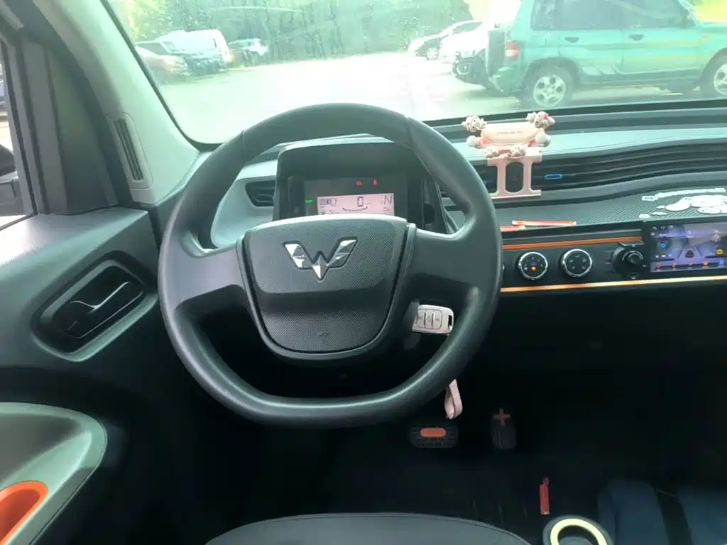 Wuling MINIEV — миниатюра 11