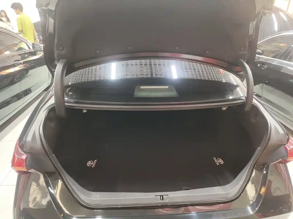 Toyota Avalon — миниатюра 14