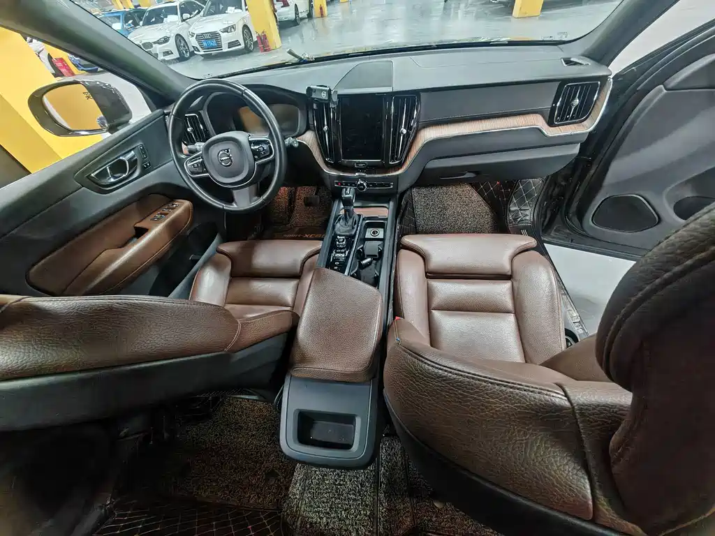 Volvo XC60 — миниатюра 4