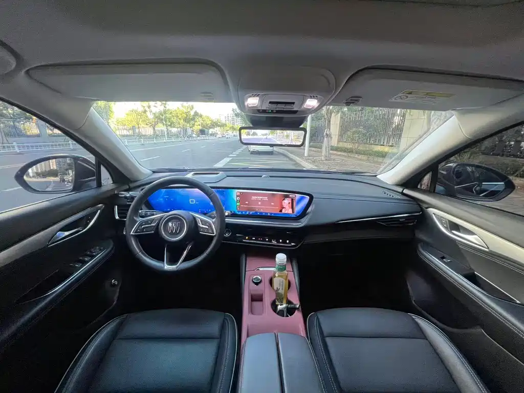 Buick Envision Plus — миниатюра 5
