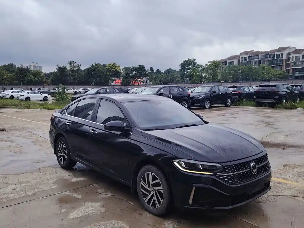 Volkswagen Lavida — миниатюра 3