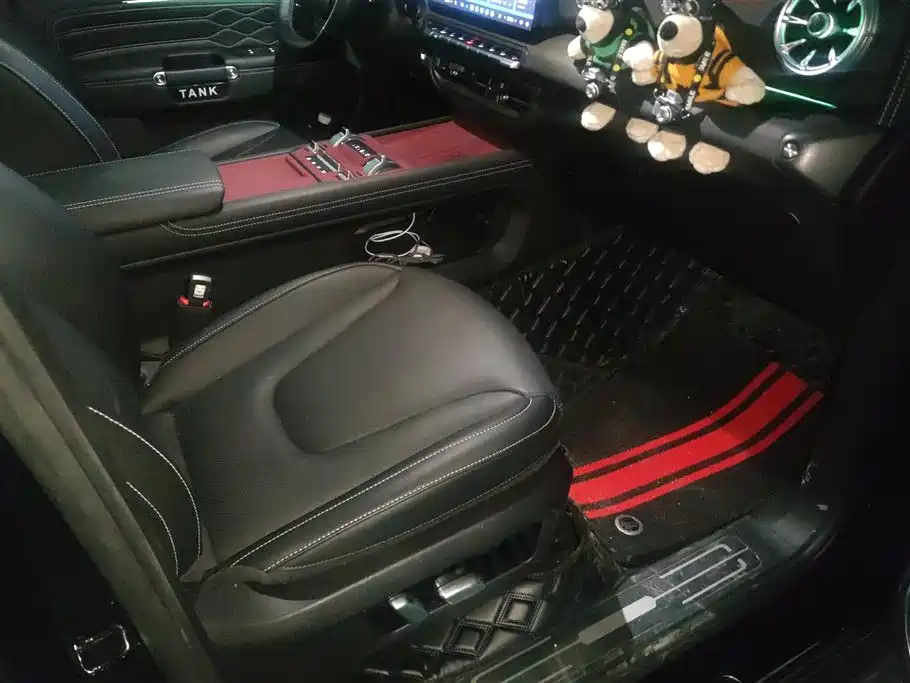 TANK TANK 300 NEW ENERGY