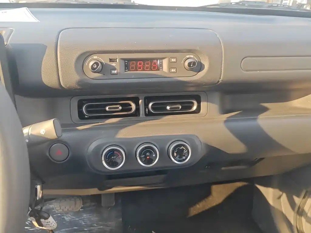 Wuling Zhiguang EV — миниатюра 13