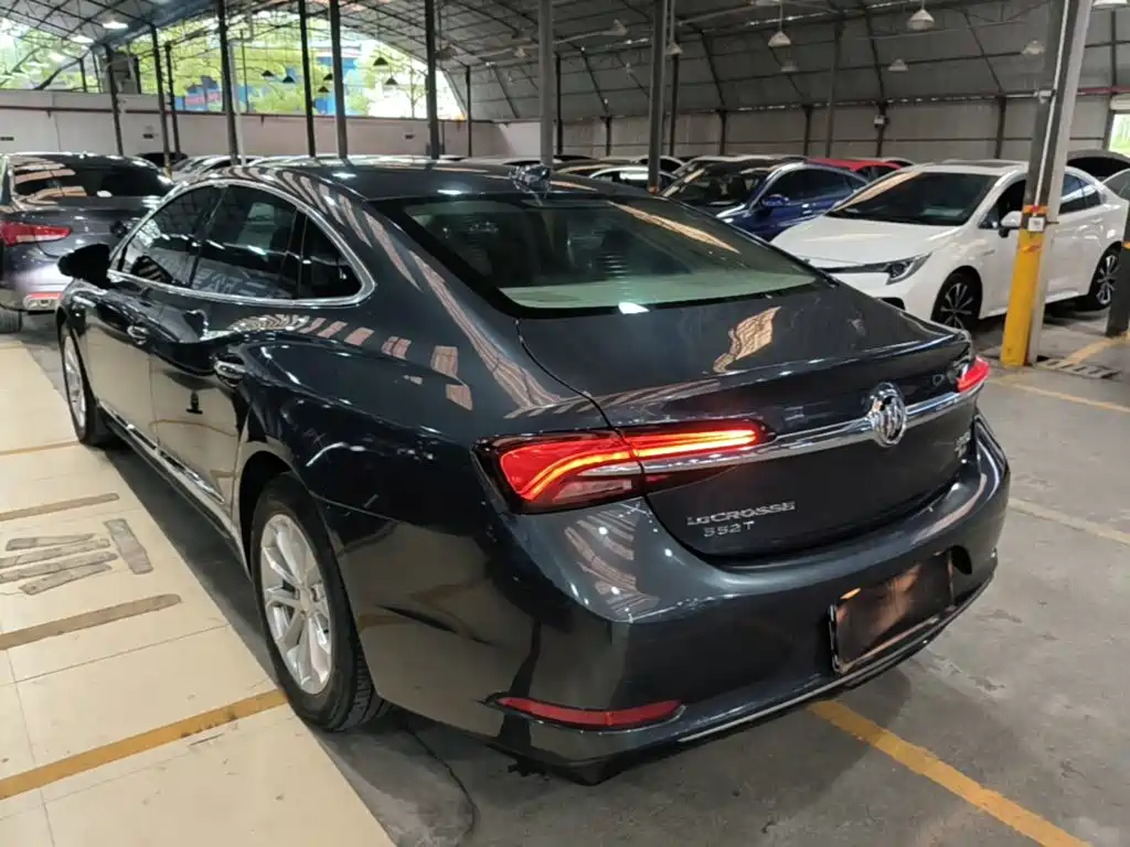 Buick LaCrosse — миниатюра 5