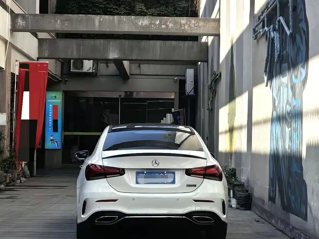 MERCEDES-BENZ A CLASS