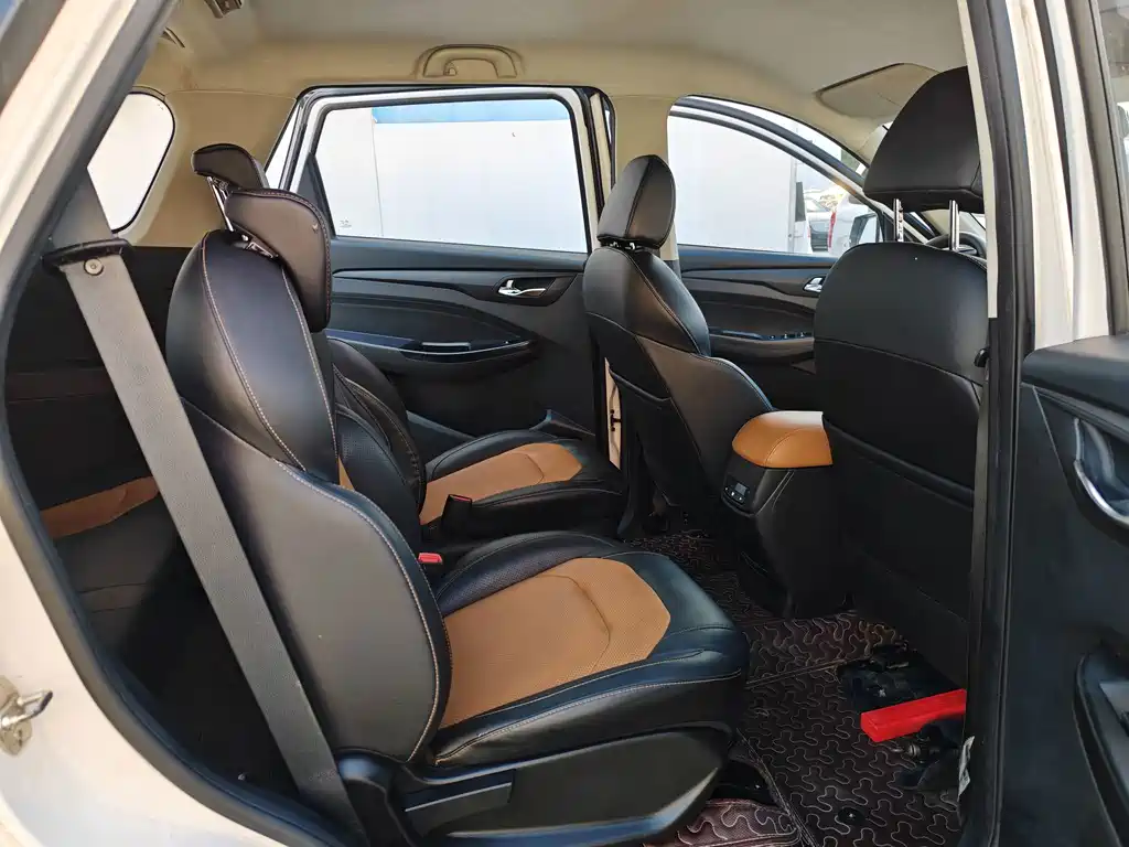 Wuling Hongguang S3 — миниатюра 7