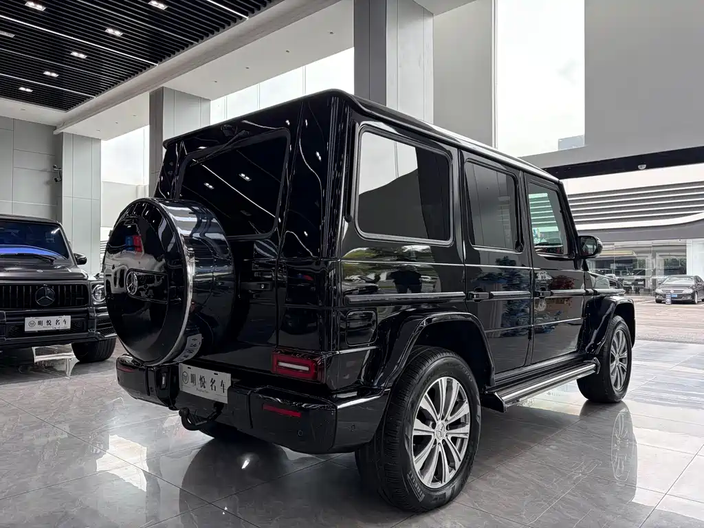 Mercedes-Benz G-Class — миниатюра 12