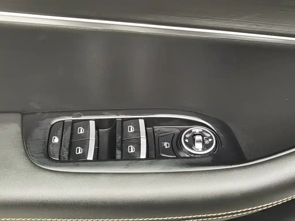 Chery Tiggo 8 — миниатюра 9