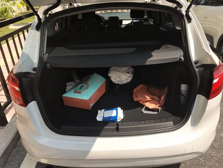 BMW 2 Series Active Tourer — миниатюра 4