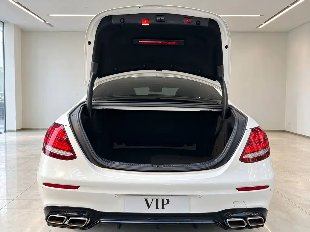 Mercedes-Benz E-Class — миниатюра 21