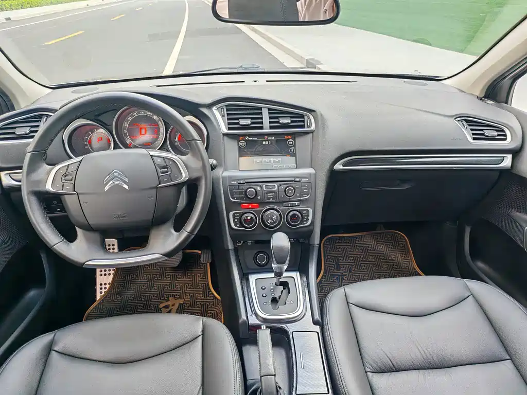 Citroen C4L — миниатюра 9