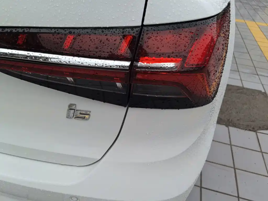Roewe i5 — миниатюра 8