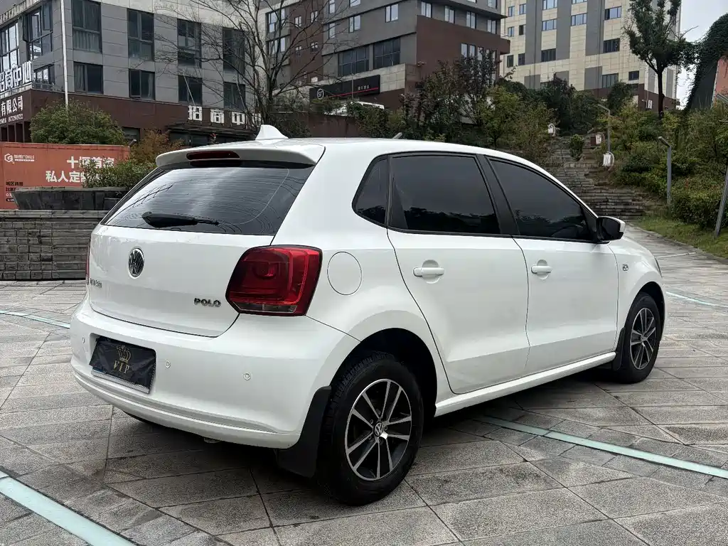 Volkswagen Polo — миниатюра 5