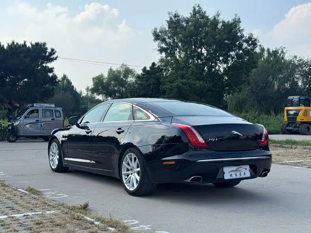 Jaguar XJ — миниатюра 4