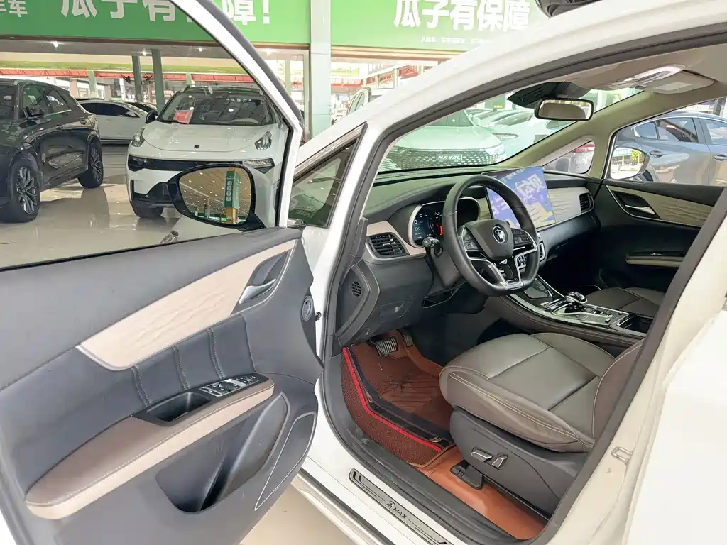 BYD MAX New Energy — миниатюра 9