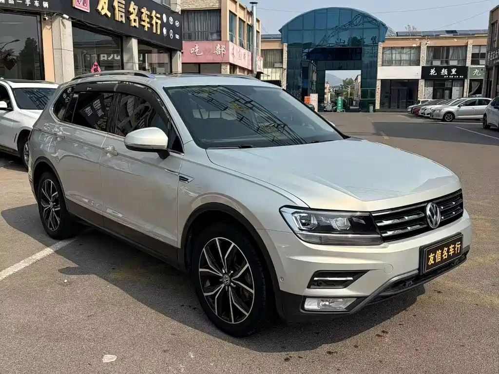 Volkswagen Tiguan L — миниатюра 3