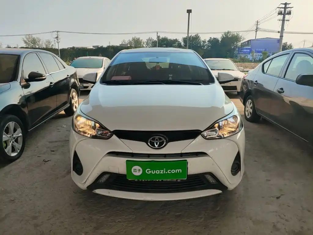 Toyota Yaris L — миниатюра 3