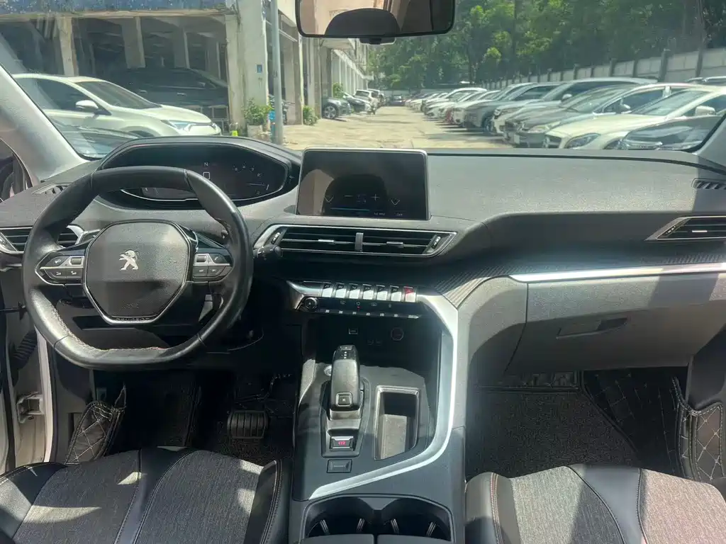 Peugeot 5008 — миниатюра 9