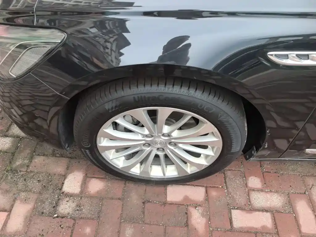 Buick LaCrosse — миниатюра 23