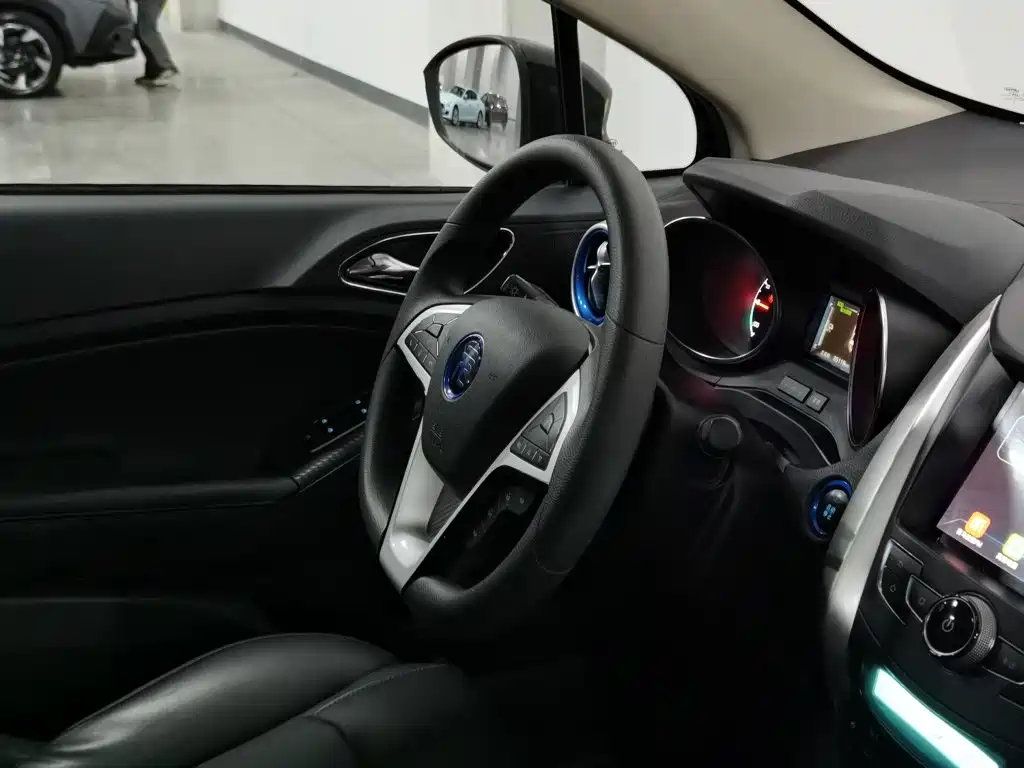 BYD Yuan EV — миниатюра 22