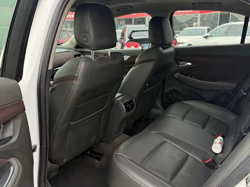 Chevrolet Malibu — миниатюра 5