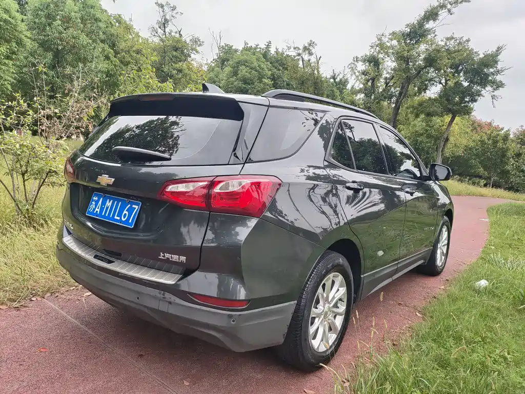 Chevrolet Equinox — миниатюра 6