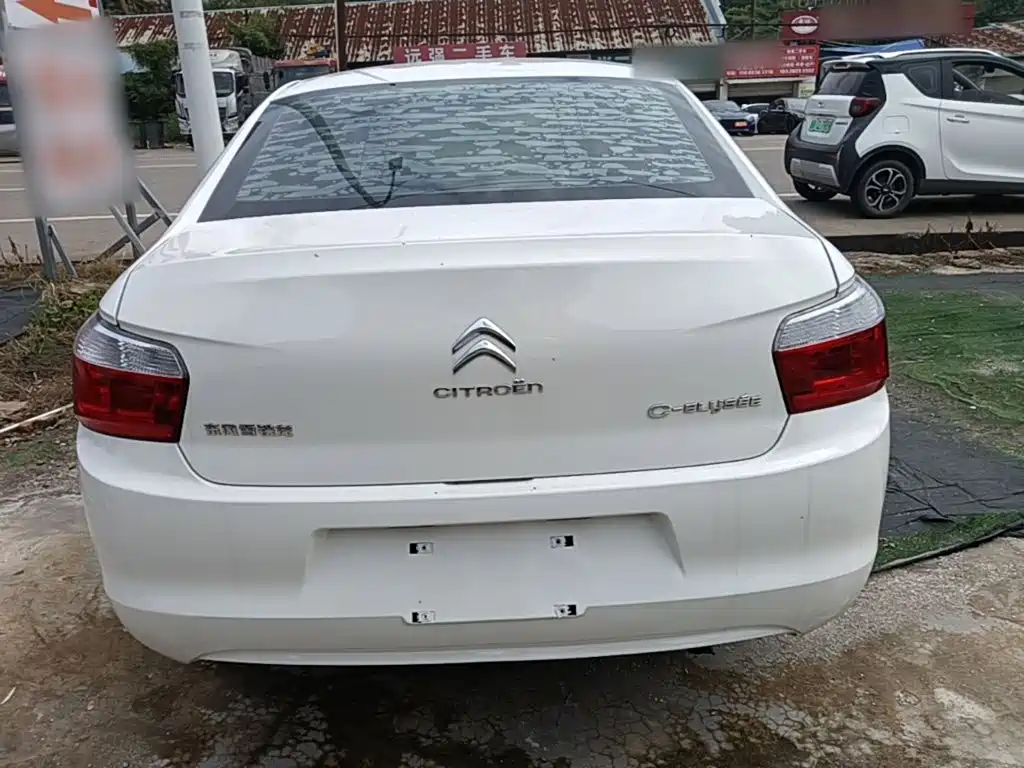 Citroen Elysee — миниатюра 6