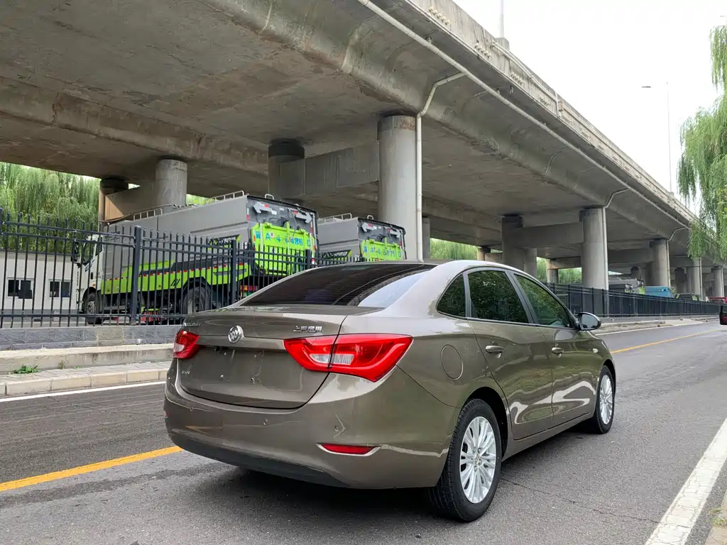 Buick Excelle — миниатюра 5