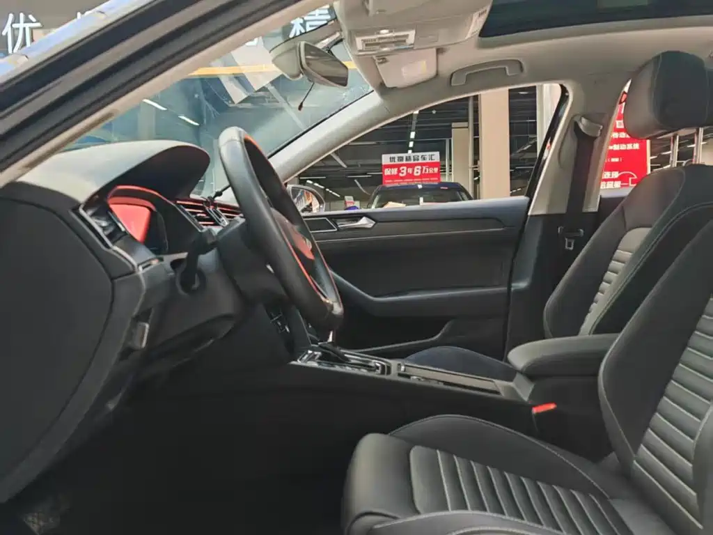 Volkswagen Magotan 2020 330TSI DSG Lead