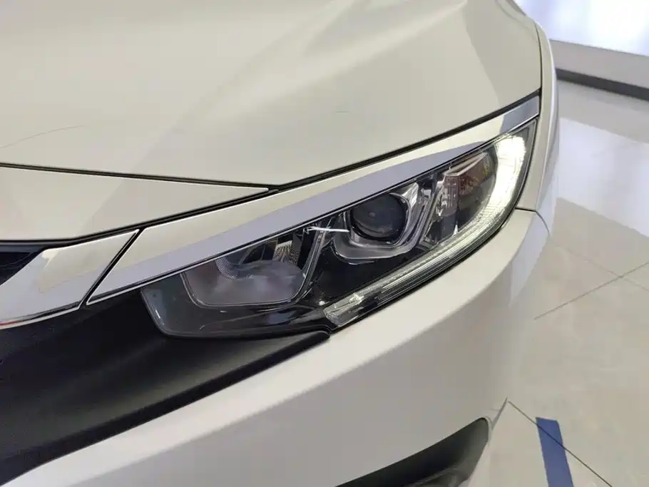 Honda Civic — миниатюра 5